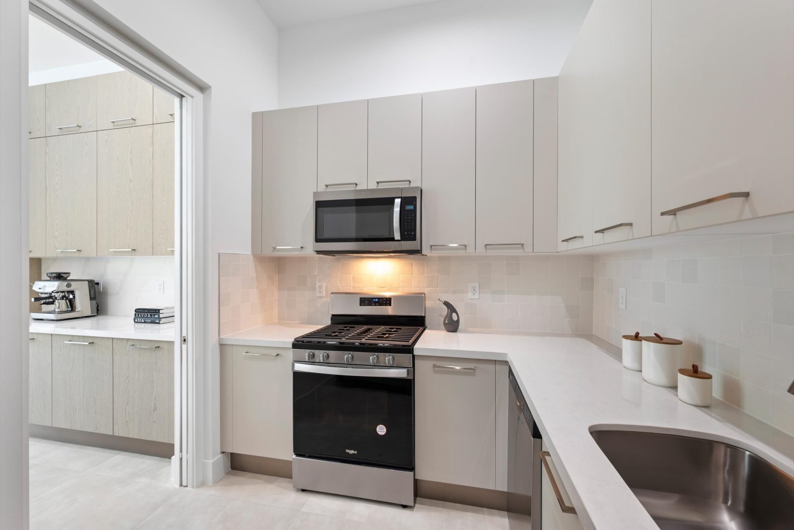 09-7482-SW-73rd-Place-Miami-FL-113-1600x1067